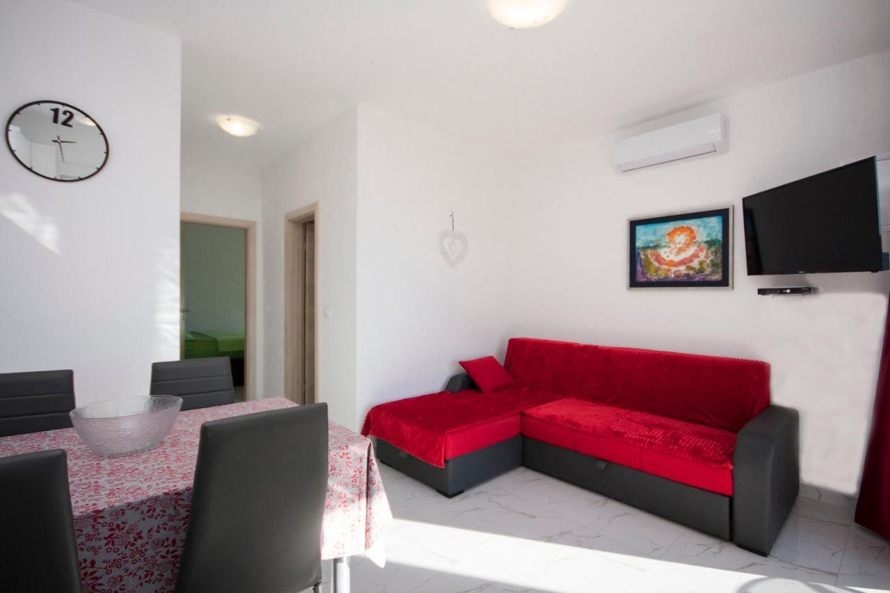 Apartments Osti ロゴズニッツァ エクステリア 写真